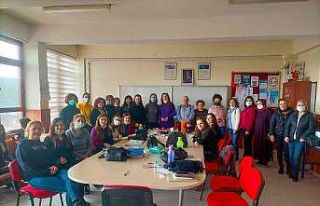 8 Mart Dünya Kadınlar Günü’nü okulda kutladılar