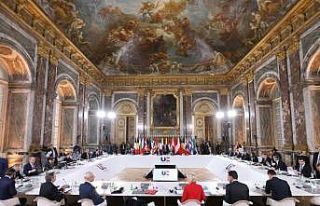 AB liderleri Rusya-Ukrayna krizi için Versay’da...