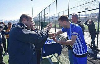Afyonkarahisar’da oynanan işitme engelliler futbol...