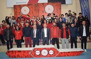 Afyonkarahisar’da tenis müsabakaları sona erdi