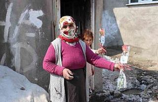 Ağrı Barosu kadınların gününü çiçekle kutladı