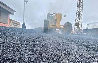 Ağrı’da bozulan yollar onarılıyor