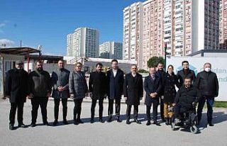 AK Parti İzmir’den opera binası çıkışı