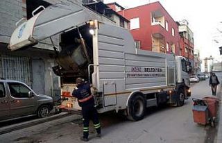 Akdeniz’de ekipler 7/24 temizlik hizmeti veriyor