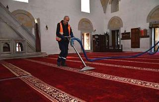 Altınova’da camiler ramazana hazır