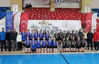 Anadolu Yıldızlar Ligi voleybol grup müsabakaları...