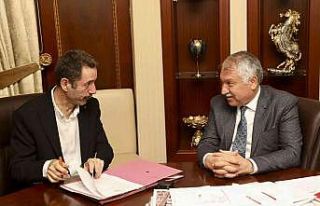 Anavarza kazılarına Büyükşehir desteği