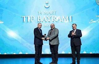 Ankara Şehir Hastanesi’ne Yılın Başhekimi ve...