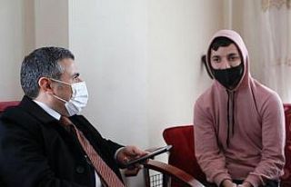 Asker olmak istedi Vali Atay devreye girdi