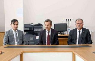 Aslan, öğretmenlerin taleplerini dinledi