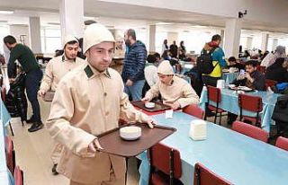 Atatürk Üniversitesi yemekhanesinde öğünün adı...