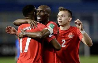 Atiba Hutchinson ve Cyle Larin Dünya Kupası’na...