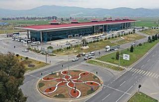 Aydın Büyükşehir Belediyesi yeşil alanları bahara...