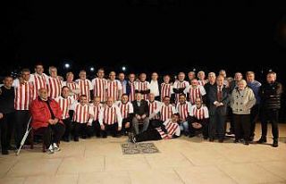 Ayvalık’ta Ergün Tekincan’ saygı gecesinde...