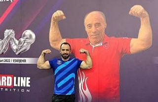 Babasının anısına düzenlenen şampiyonada altın...