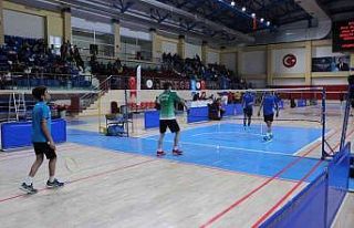 Badminton Türkiye birinciliği Düzce’de başladı