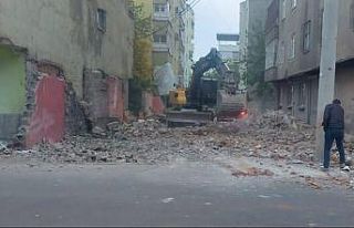 Bağlar’da 3 yılda 401 adet metruk yapı yıkıldı