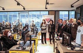 Bakan Varank: "Firmalarımız, ürünlerini dijitalleştirebilecekler,...