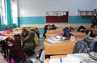 Balıkesir’de ’Deprem Anı ve Tahliye Tatbikatı’...