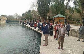 Balıklıgöl’de Berat Kandili yoğunluğu