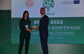 Başarılı öğretmen bir ödüle daha layık görüldü