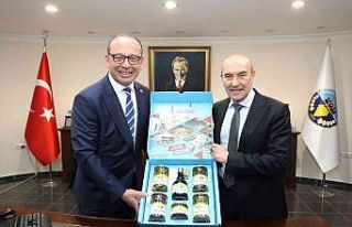 Başkan Akın, Tunç Soyer ile buluştu