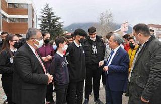 Başkan Akkaya gençlerle buluşmayı sürdürüyor