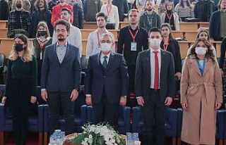 Başkan Alim Işık üniversite öğrencileriyle buluştu