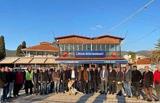 Başkan Atabay ve CHP heyeti Didim’de balıkçılarla...