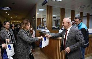 Başkan Bıyık, kadın çalışanların gününü...
