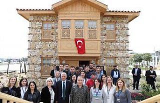 Başkan Böcek, EXPO 2021 Hatay’da Antalya Bahçesi’ni...