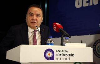 Başkan Böcek: ““Gençlere yönelik projeler...