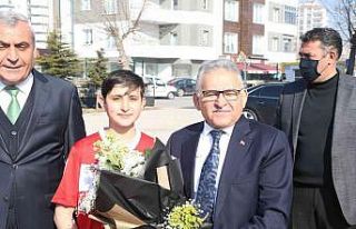 Başkan Büyükkılıç ’Kariyer Günleri’nde...
