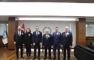 Başkan Büyükkılıç, KSMMMO yönetimini kabul...