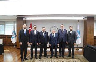 Başkan Büyükkılıç OSB yönetimini kabul etti