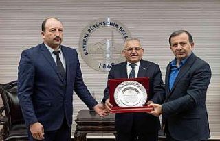 Başkan Büyükkılıç’a Tomarza çiftçileri adına...