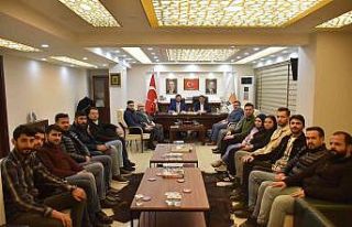Başkan Çelik AK Parti’li gençlerle buluştu