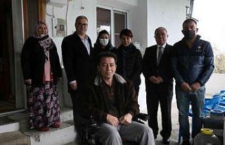 Başkan Çerçioğlu MS hastası muhtarın akülü...