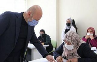 Başkan Çolakbayrakdar: “Kadınlarımız, başımızın...