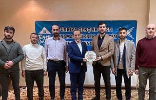Başkan Dağtekin TÜGVA’da gençlerle buluştu