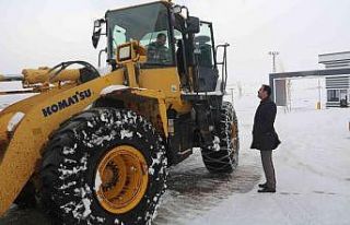 Başkan Geylani kar temizleme çalışmalarını yerinde...