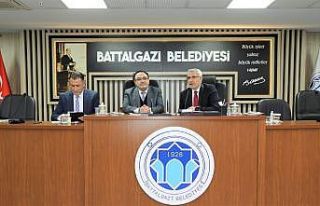 Başkan Güder, Böke’ye sunum yaptı