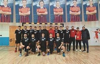Başkan Köse, hentbolcuları deplasmanda yalnız...