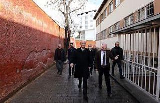 Başkan Okay: “Mahallelerimizin sorunlarını bir...
