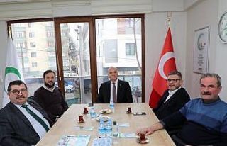 Başkan Özlü’den Yeşilay’a ziyaret