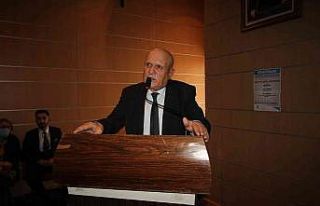 Başkan Pekmezci üniversite öğrencileri ile bir...