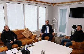 Başkan Şahin VHP Bitkisel ürünleri inceledi