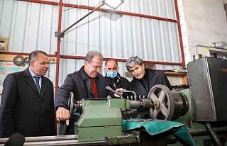 Başkan Seçer, Silifke’de esnafla buluştu