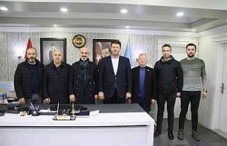 Başkan Soykan, Akyazı Muhtarlar Derneği yönetimini...