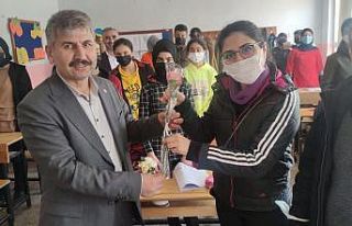 Başkan Söylemez’den kadın öğretmenlere 8 Mart...